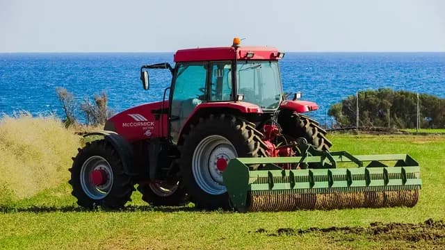Comparatif des pièces agricoles : origine vs compatibles