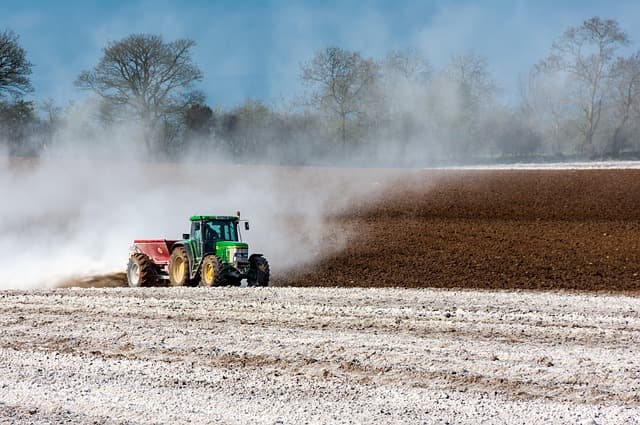 Les 5 critères essentiels pour choisir vos pièces agricoles