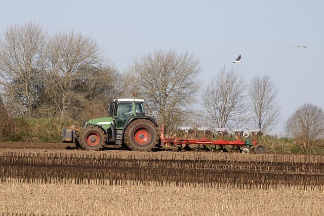 Comment choisir les pièces agricoles pour maximiser votre rendement